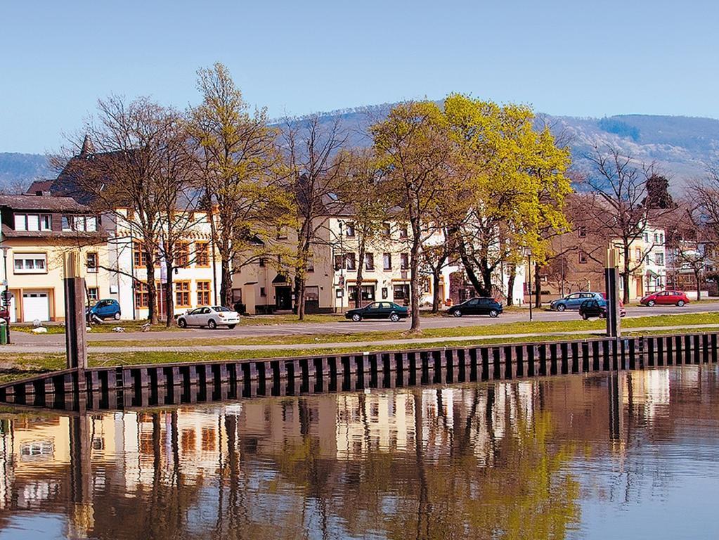 Hotel Alt Cues Bernkastel-Kues Exterior foto